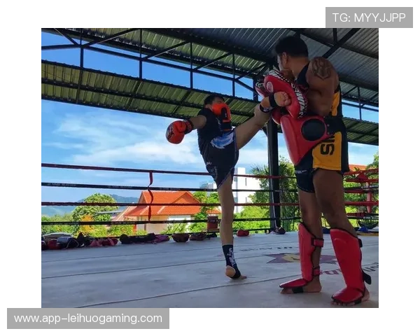 从MAX Muaythai到昆仑决，刘春瑞的双世界冠军之路